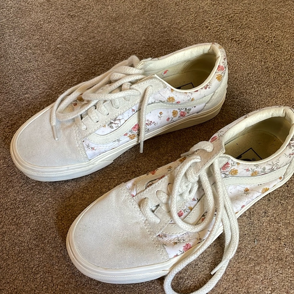 Floral Vans